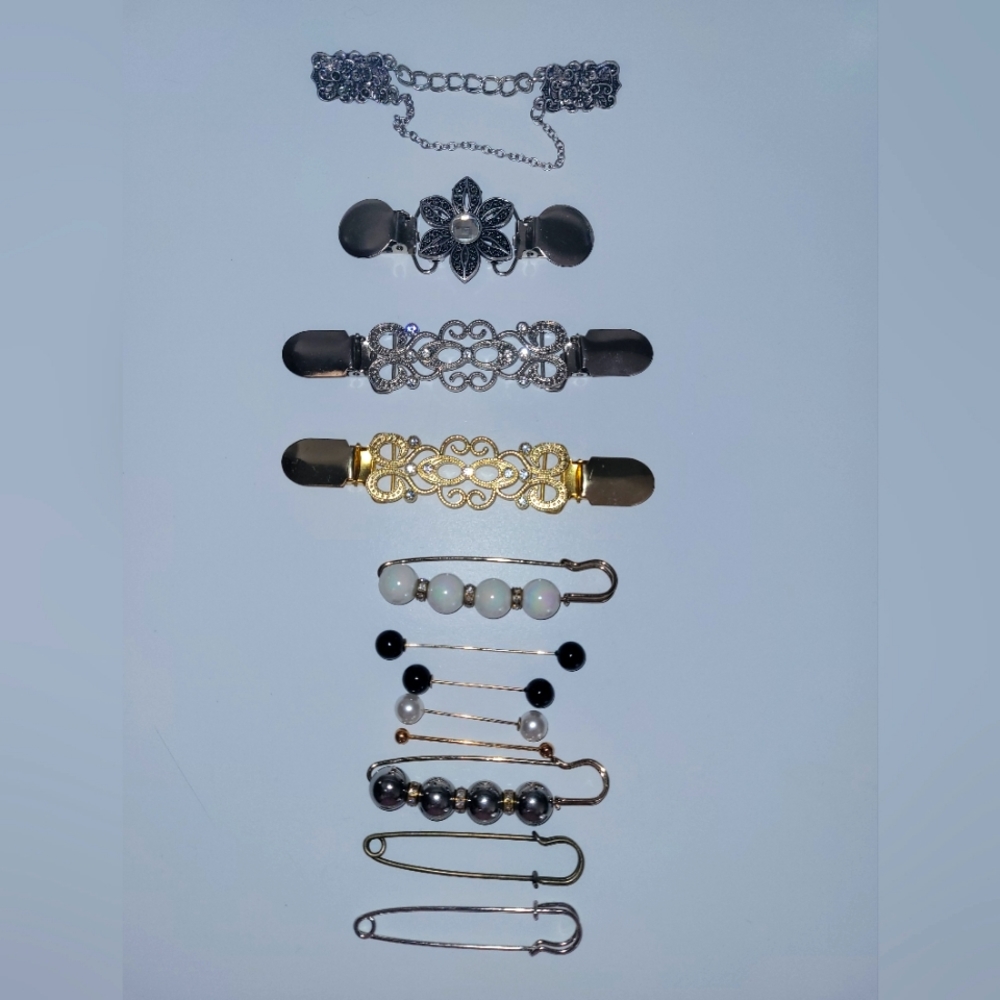 Set of Brooch Sweater Shawl Clips